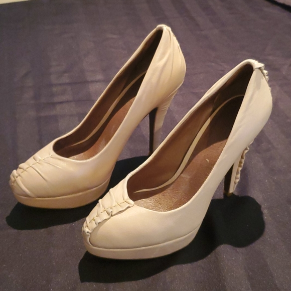 ROSEGOLD WOMANS BEIGE HEELS SIZE 6 - Picture 1 of 4